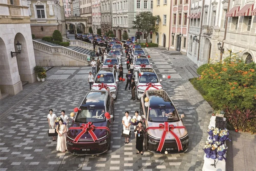 Epicland X9, SUV de seis plazas desarrollado por Dongfeng en colaboración con Huawei.